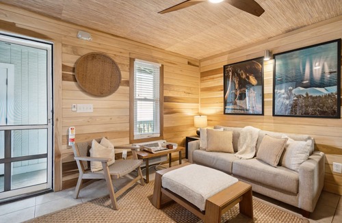 Sullivan's Island Condo | Sullivan’s Beach Getaway on Island's Main St