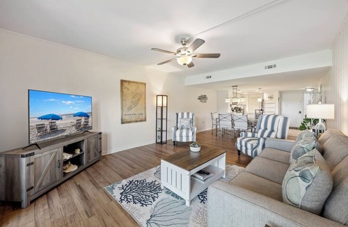 Sea Pines Condo | SeaPines, Lovely Updates, On site pool, Free Tennis and Fitness Center, Pets OK