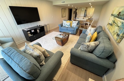 Sea Pines Condo | Cozy 2 bedroom with a gorgeous golf course view, 5 minute walk to the beach.