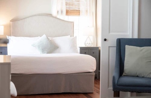 Cannonborough Elliotborough Apartment | Bright & Secluded Apartment with Pool Access