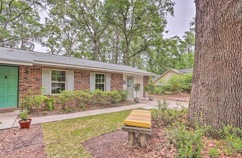 Beaufort Apartment | Cozy Studio with Yard, 6 Miles to Dwtn Beaufort!