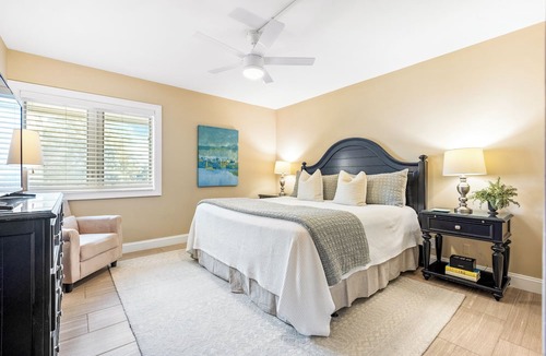 Sea Pines Condo | Walk to Beach Club, Pet Friendly, Open Plan and Golf View