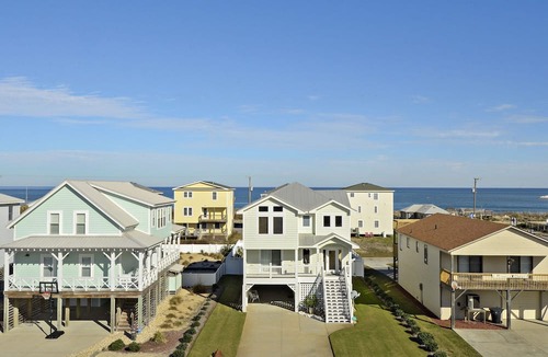 Kitty Hawk Cottage | KH4004- Oceanside-5 BRs, Elevator, Pool Table, Private Pool and Hot Tub!