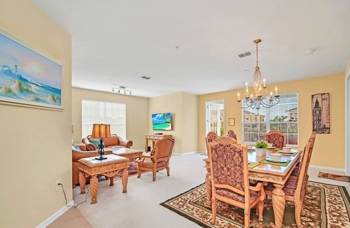 Florida Central Atlantic Coast Condo | Vista Cay 3 Bed 2 BT Huge Upscale King WOW