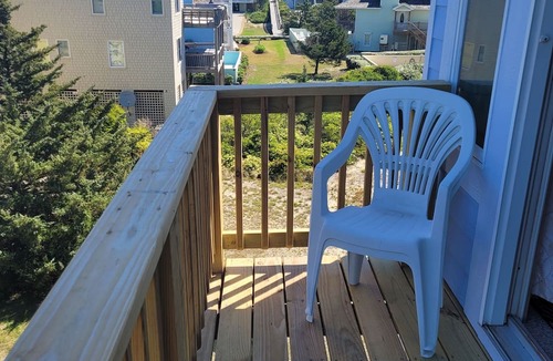 Nags Head House | Village of Nags Head, Ocean side 3-minute walk to beach, Private Pool, Hot Tub