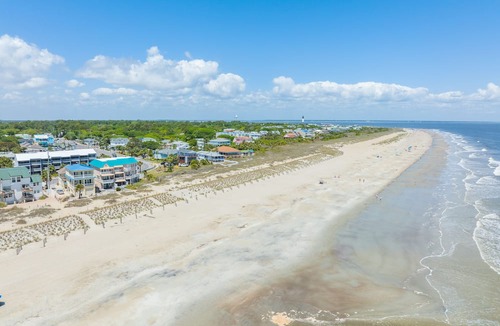 Tybee Island House | Eastern Most Point in the State of Georgia - Beach Front!