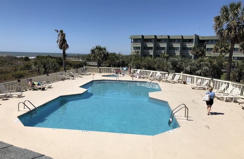 Isle of Palms Condo | Isle of Palms Sea Cabin with beach view! Pool, fishing pier, and beach access.