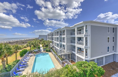 Isle of Palms Condo | 3 bed/3 Bath with Amazing Views! Sleeps 8
