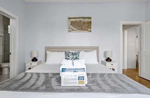 Cannonborough Elliotborough Apartment | Whimsical Historic Retreat! | Globetrotter Suite C