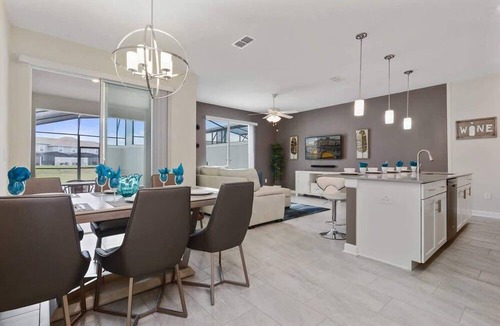 Kissimmee Condo | Luxury 4Bd w Pool and Resort Near Disney 4910