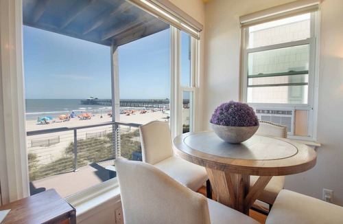 Folly Beach Condo | Oceanfront 1Br/1Ba Condo~2 Delightful