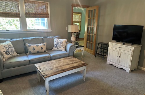 Nags Head House | Traditional Nags Head Cottage in the Heart of Nags Head