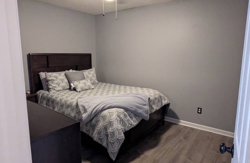 Southaven House | Step into Southern Comfort with this spacious 4-bedroom house in Southaven, MS