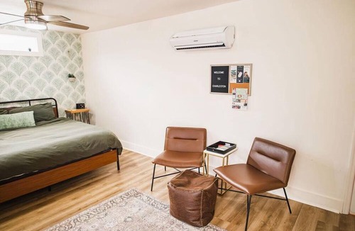 North Charleston Apartment | The Fountain Flat - Cute & Cozy Studio on Remount