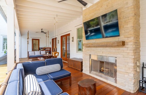Isle of Palms Apartment | The Villa Pairidaeza - New Build With Pool