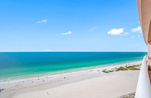 Sand Key Condo | CBC 1-19D Amazing Gulf & Intercoastal Views, Pool, Hot Tub, Gym, Sauna & Pickleball!