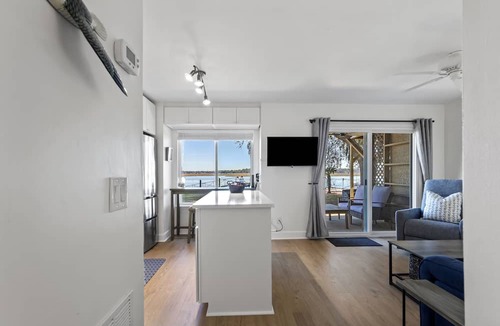 Beaufort Condo | The Grey Pearl on Port Royal's Battery Creek
