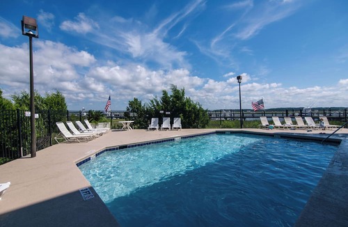 Edisto Island Condo | 214 Bay Creek Villa-Beautiful 2nd Floor Villa;Private Balcony;Water Views;Communal Pool