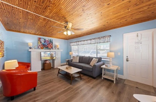 Bradenton Beach Apartment | Coastal Getaway Retreat –Steps to the Beach! 2BR/1BA. Sleeps 4. In 4-Plex. Pool