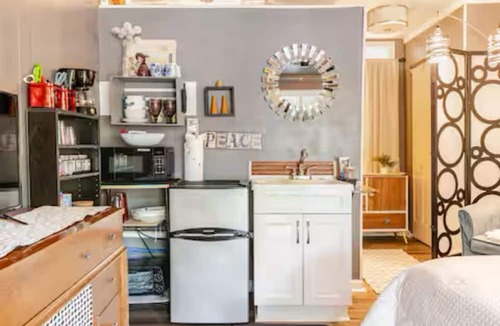 Charleston Apartment | Charming Studio Near Charleston's Hot Spots!
