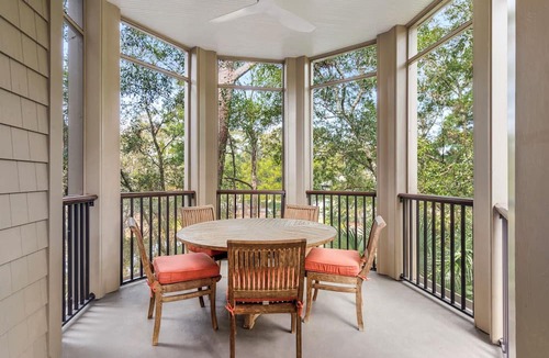 East Beach Condo | 6016 Maritime Villa by Akers Ellis Rentals