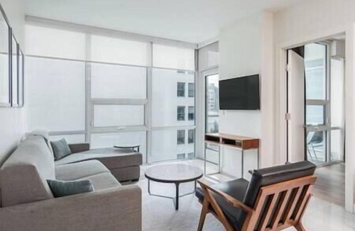 Downtown Los Angeles Apartment | Highrise 2b 2b Apartment Conv Center-Heart Of Downtown LA