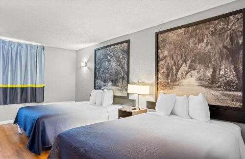 Hardeeville Hotel | Super 8 by Wyndham Hardeeville - Savannah North