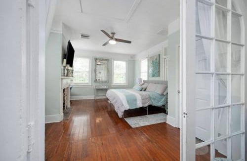 Westside House | Lovely & Historical 3BR - Balcony - Central Location