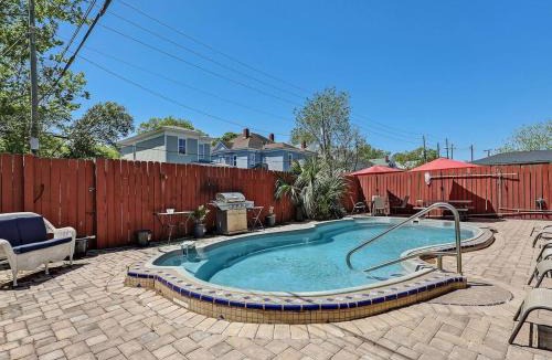 Beach Institute Apartment | Historic Savannah Condo, Sleeps 6, Pool, Dogs Ok