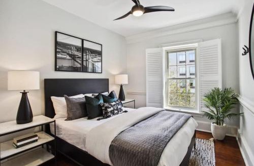 Historic District - North House | Savannah Historic Home Sleeps 20 Near Downtown