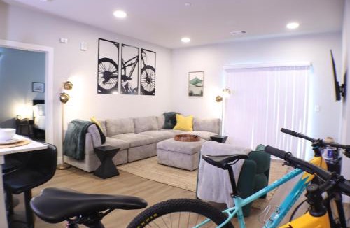 Rogers Apartment | Dropper Post Bike Retreat Near OZ Trails & AMP