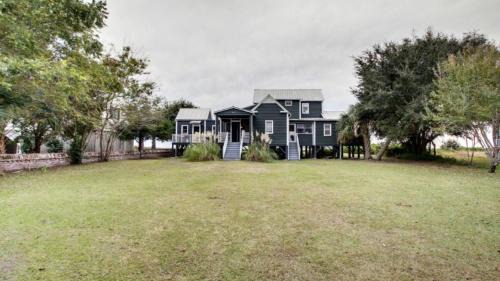 Sullivan's Island House | 1111 Middle Street by AvantStay