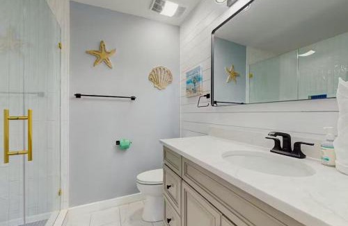 Shipyard Plantation House | Renovated Beach Villa, 7 Min Walk to Beach, Pool, Tennis, Pets Ok, Sleeps 8