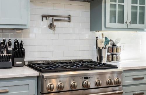Isle of Palms House | Palm Blvd 2906 - All Decked Out