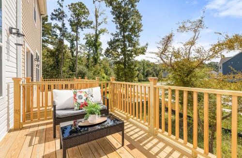 Goose Creek House | Viewing Eagle Sanctuary, by Scenic Water Reserve