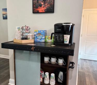 Burton House | Spacious 4Bdr house 15 Mins From Parris Island and Downtown Beaufort
