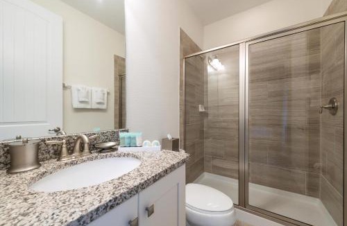 Bay Lake House | Luxury Home Near Disney With Private Pool, Waterpark & Resort Access At Encore Resorts Reunion - 211Mn