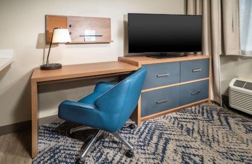 Charleston Hotel | Candlewood Suites Charleston – Mt. Pleasant by IHG