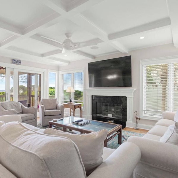 1102 Duneside Villa by Akers Ellis Rentals