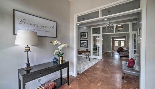 Starkvegas Clubhouse ~ 2 Mi to MSU Campus! in Starkville