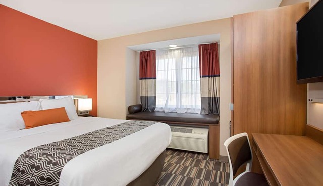 Microtel Inn & Suites by Wyndham Walterboro