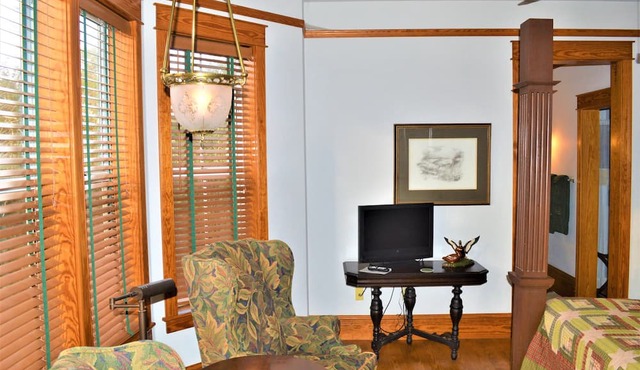 Roanoke Island Inn