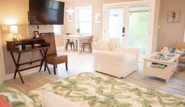 Meranova Guest Inn