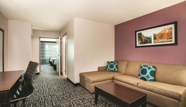La Quinta Inn & Suites by Wyndham Russellville