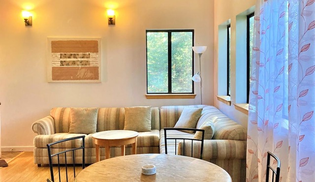 2 Seperate Cottages on 50 + acre Mendocino Tranquility Meadows Nature Sanctuary