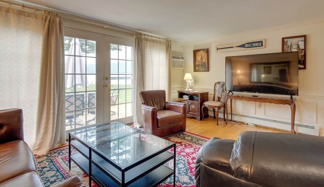 Lakefront Bristol Vacation Rental - Hike & Ski! in Bristol