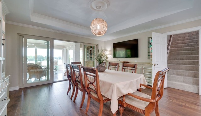 Lakefront Pittsburg Villa w/Private Pool! in Pittsburg