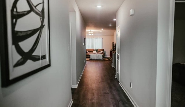 Varona's Sunshine : Relaxing Home with Hot tub
