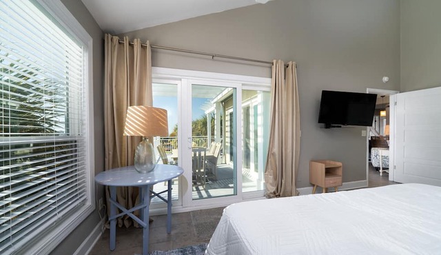2nd Floor Ocean View Atrium! 5 Stars! Dog Welcome!