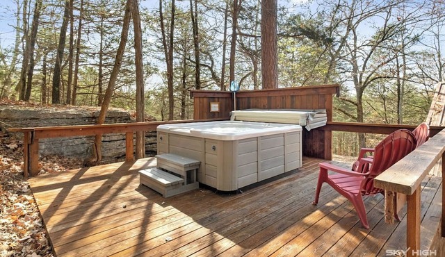 Cinnamon Valley - The Lake House